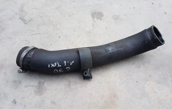 Volvo S40 Intercooler hose/pipe