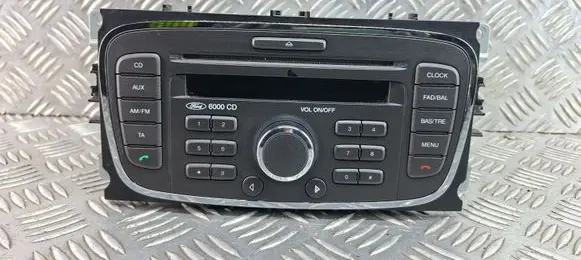 Ford Focus Radio/CD/DVD/GPS head unit 10R023539