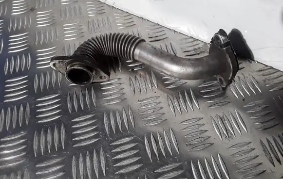 Nissan Qashqai EGR valve line/pipe/hose