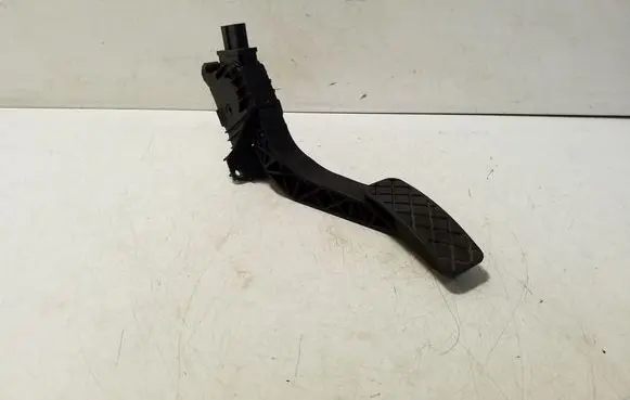 Volkswagen PASSAT B8 Accelerator throttle pedal 5Q2723503D