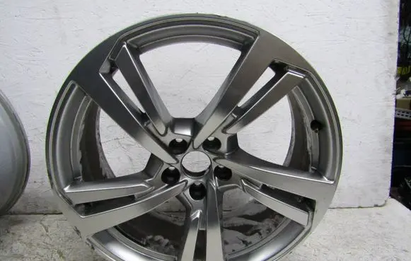 R20 alloy rim