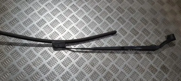 KIA Rio Front wiper blade arm