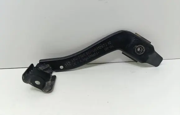 BMW 5 E60 E61 Fender mounting bracket 7060813