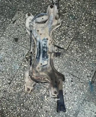 Toyota Prius (XW20) Front subframe
