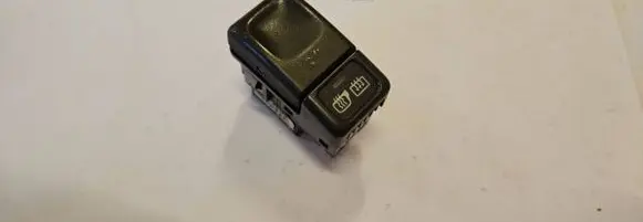 Volvo S40, V40 Windscreen/window heater switch 9162952