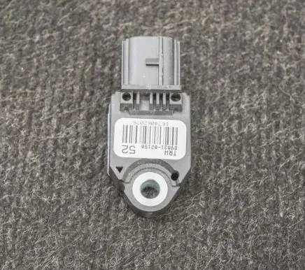 Toyota Auris E180 Airbag deployment crash/impact sensor 8983102150