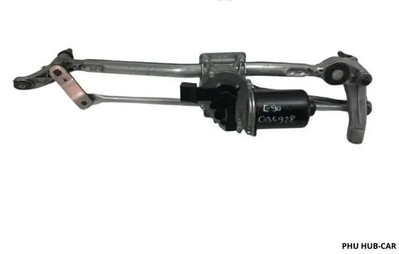 Subaru Forester SJ Front wiper linkage and motor 6912404