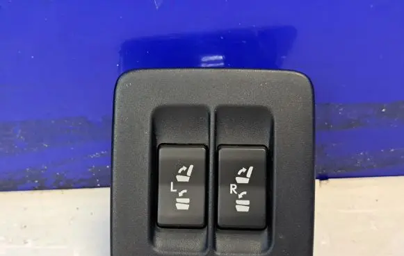 Lexus RX 450H Seat control switch 76K113 18B189