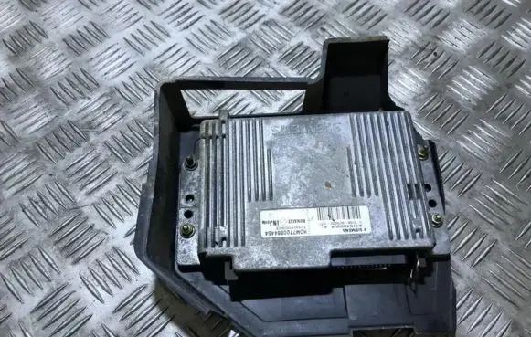 Renault Megane I Engine control unit/module 7700864454 hom7700864454