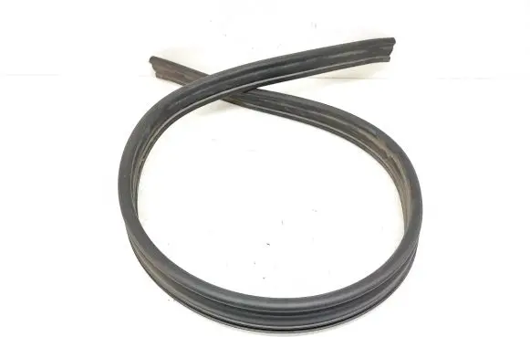 Volvo V60 Engine compartment rubber 