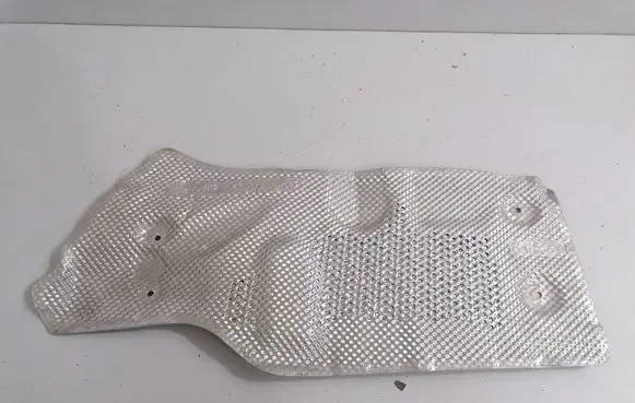 BMW 7 F01 F02 F03 F04 Heat shield in engine bay 7185246