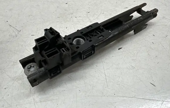 Mercedes-Benz E W213 Seat belt adjustment rail A0008600388
