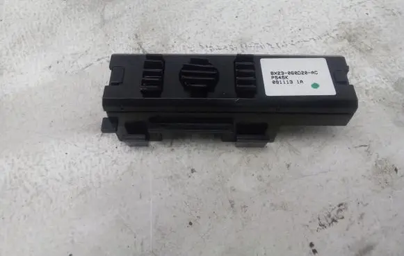 Jaguar XF X250 Glove box lock 8X23060D20AC