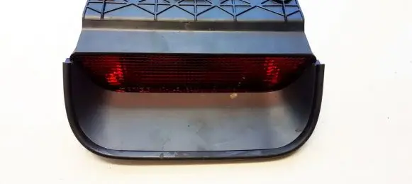 Honda CR-V Third/center stoplight P6939