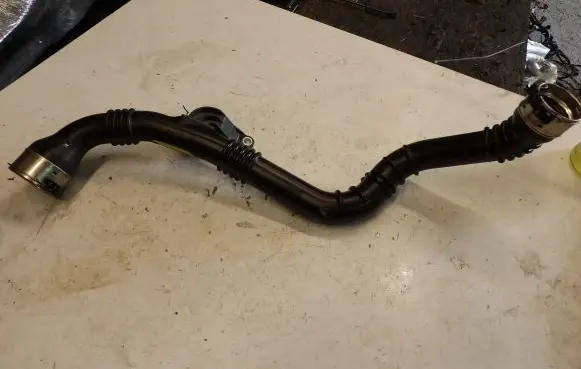 Renault Kadjar Intercooler hose/pipe 144602443R