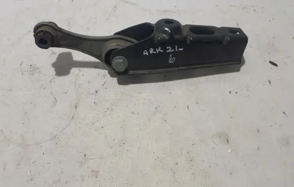 Renault Arkana Gearbox mounting bracket 113328525R