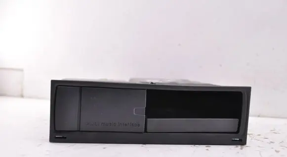 Audi A4 S4 B8 8K Head unit multimedia control 8T0035785A