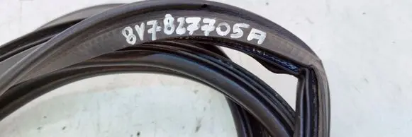 Audi A3 S3 8V Rubber seal tailgate window/glass 8V7827705A