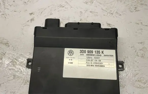 Volkswagen Touareg I Keyless (KESSY) go control unit/module 3D0909135K 5WK47025