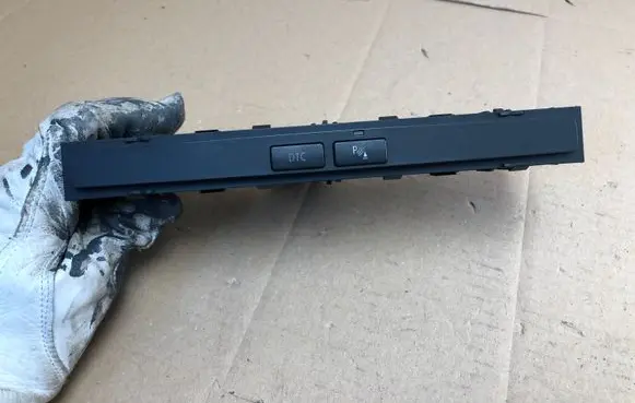 BMW 5 E60 E61 Parking (PDC) sensor switch 9134025