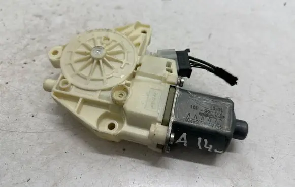 Mercedes-Benz A W176 Front door window regulator motor A2469065200