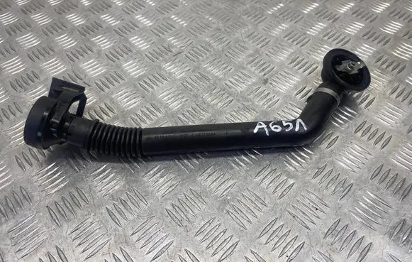 Mercedes-Benz E W212 Oil fill pipe A6510100169