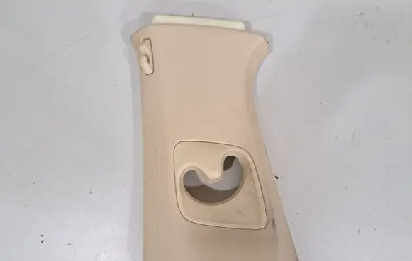 (B) pillar trim (bottom)