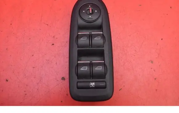 Ford C-MAX I Electric window control switch 8M5T14A132AC