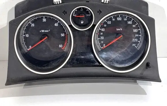 Opel Astra H Speedometer (instrument cluster) 13225988