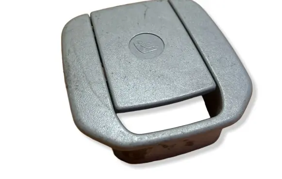 BMW 3 E90 E91 ISOFIX cover 7118673