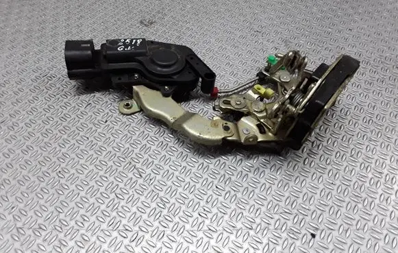 Suzuki Ignis Rear door lock