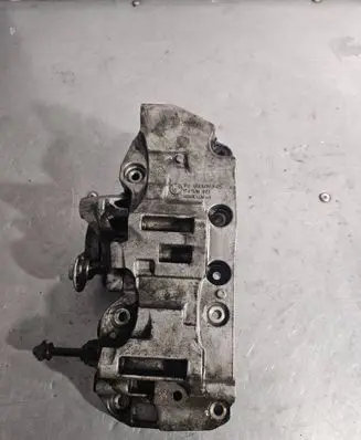 BMW 5 F10 F11 Generator/alternator bracket 8506863 74786 AS9C03