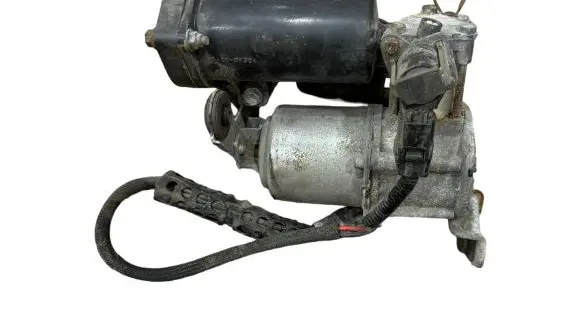 Toyota Land Cruiser (J150) Air suspension compressor/pump 0518H20037