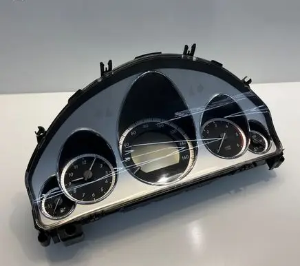 Mercedes-Benz E W212 Speedometer (instrument cluster) A2129003509 A2049022702 A2129014100