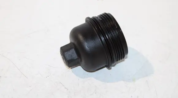 BMW 5 F10 F11 Oil filter cover 
