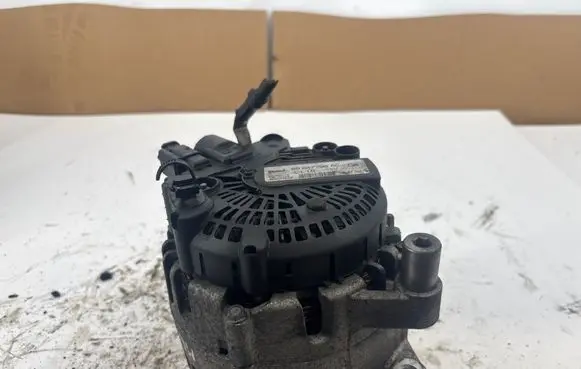 Peugeot RCZ Generator/alternator 9664779680 2605547A