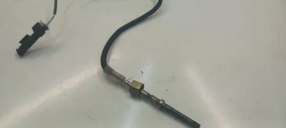 Mercedes-Benz GLC X253 C253 Exhaust gas temperature sensor A0009050805
