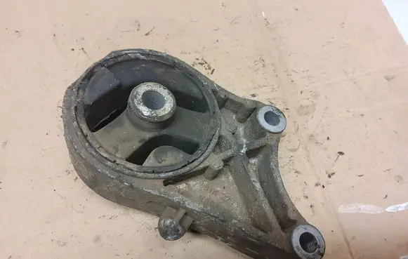 Opel Vectra C Gearbox mount V05413 21031121