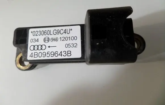 Audi A6 S6 C5 4B Airbag deployment crash/impact sensor 4B0959643B 120100 0532