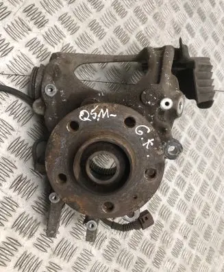Audi Q5 SQ5 Rear wheel hub 8R0505431F