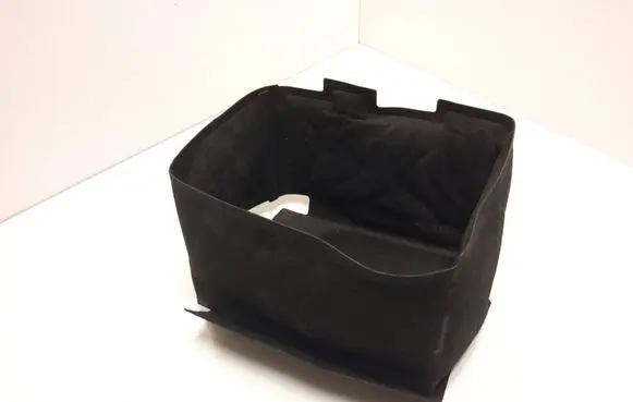 Volkswagen PASSAT B7 USA Battery box tray 5Q0915411G