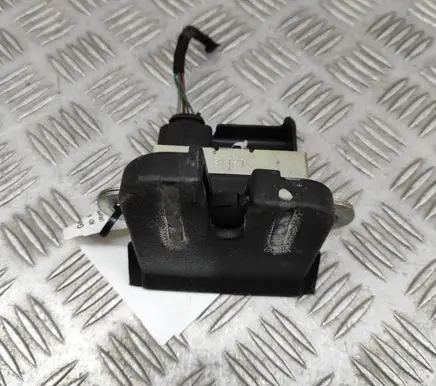 Volkswagen Polo V 6R Tailgate/trunk/boot lock/catch/latch 6R0827505B