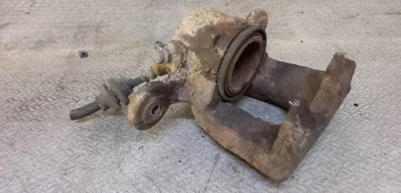 BMW 1 E81 E87 Front brake caliper