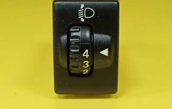 Suzuki Liana Headlight level height control switch 32932074