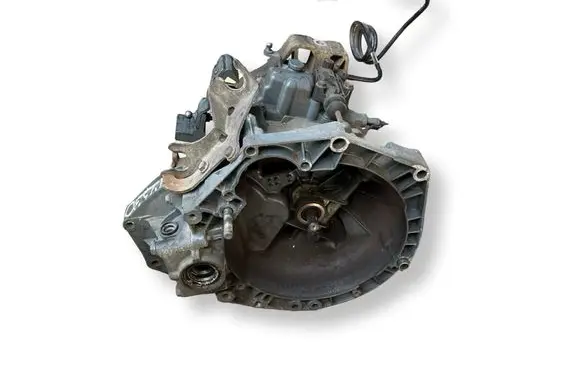 Chrysler Ypsilon Manual 5 speed gearbox 55198599 51843051