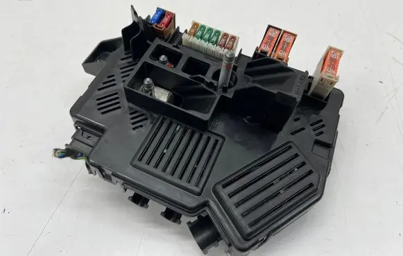 Mercedes-Benz GLE W167 Fuse module A1675402434