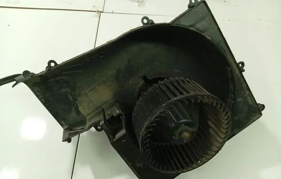 Nissan Primera Heater fan/blower 