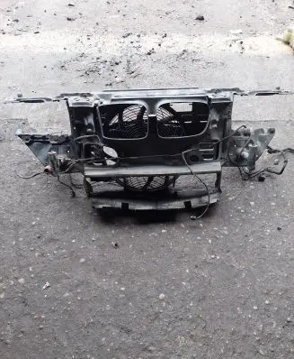 BMW 5 E39 Radiator support slam panel 1626502301 6921324