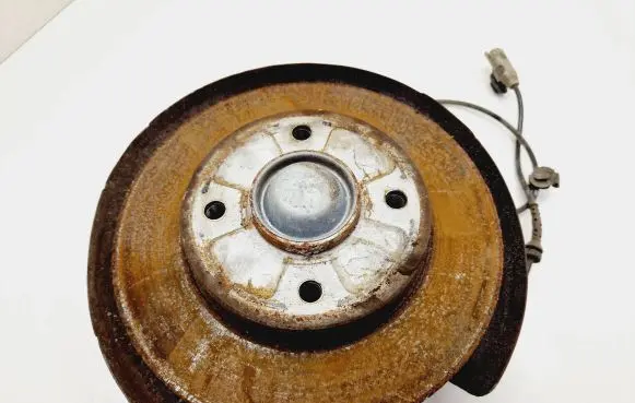 Citroen C4 II Rear wheel hub