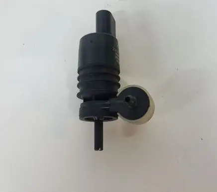 Mercedes-Benz C W204 Windscreen/windshield washer pump 2048660221